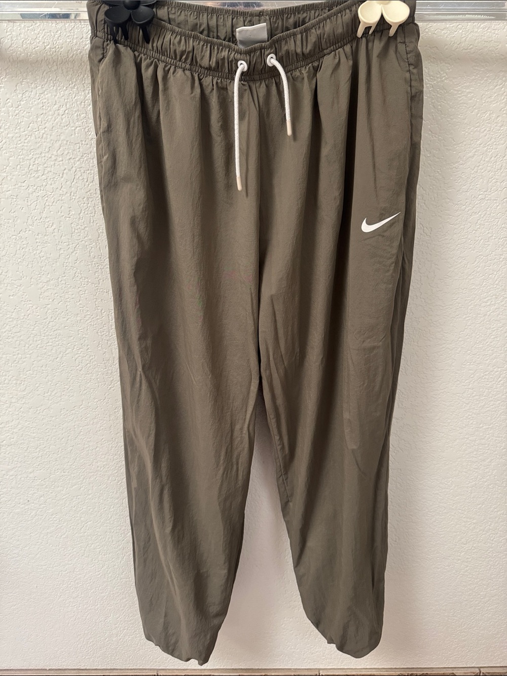 Nike Olive Green Lightweight Joggers with White Swoosh